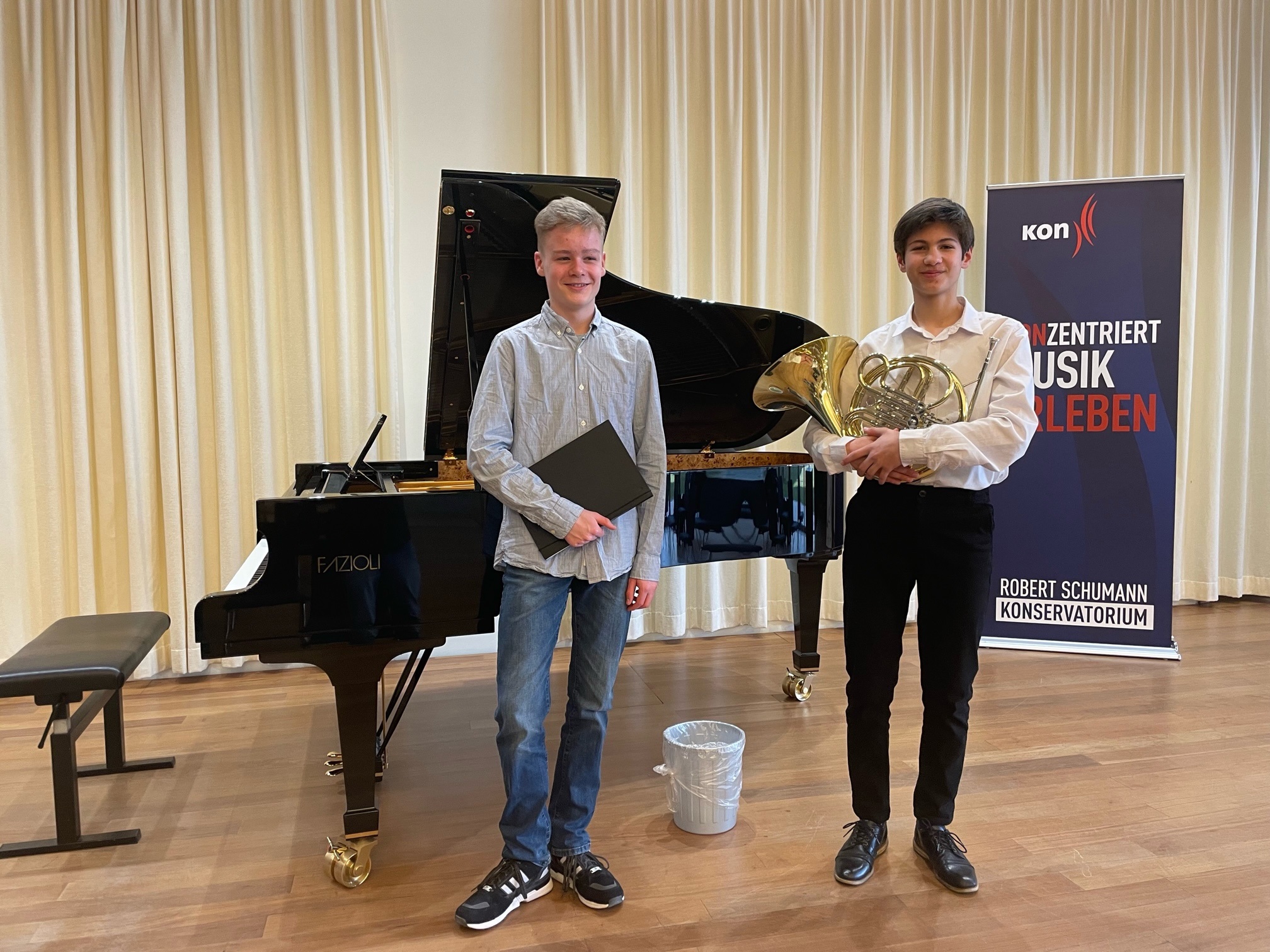 Kyrill Förster (Horn) und Tjelvar Nürnberger (Klavier) nahmen »Mit hervorragendem Erfolg« am Wettbewerb teil.